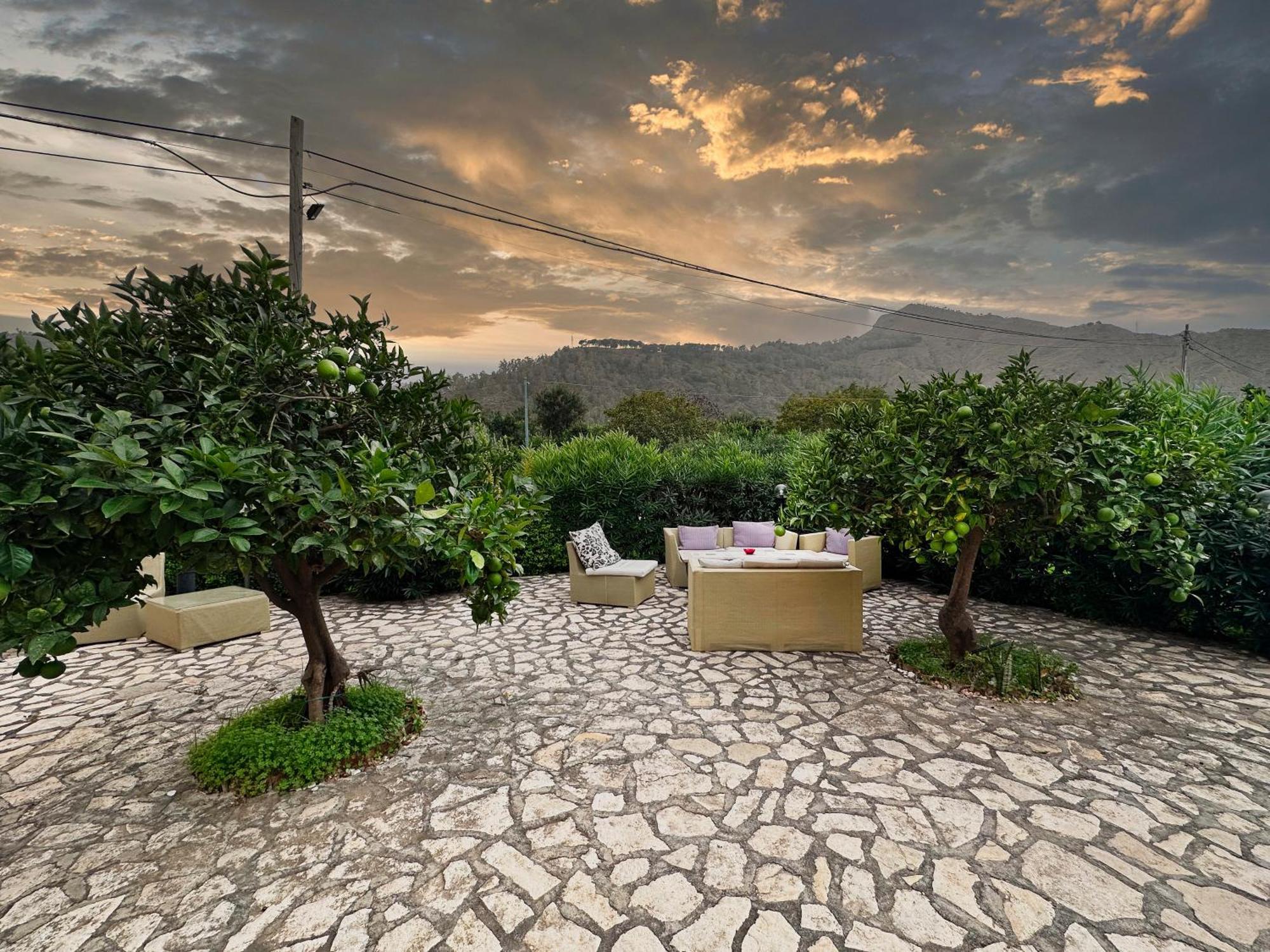 Casale Romano Resort E Relais Motta Camastra المظهر الخارجي الصورة