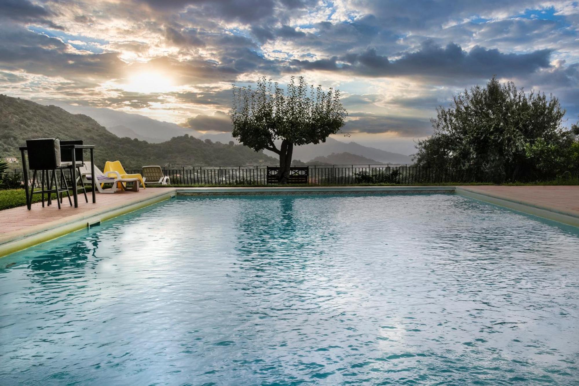 Casale Romano Resort E Relais Motta Camastra المظهر الخارجي الصورة