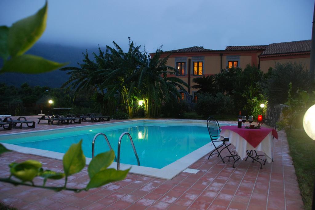 Casale Romano Resort E Relais Motta Camastra المظهر الخارجي الصورة