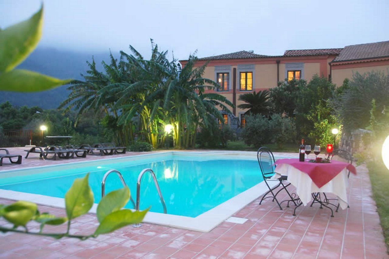 Casale Romano Resort E Relais Motta Camastra المظهر الخارجي الصورة